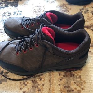 New Balance Trail Walking Shoes Men's Sz 13